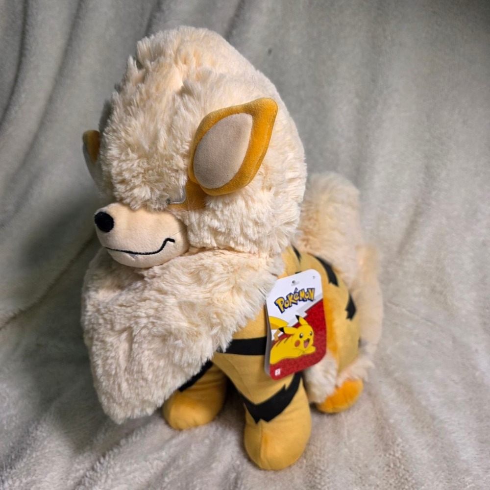 Pokemon Arcanine Plush Orange Fluffy Jazwares Brand New with‎ Tags
